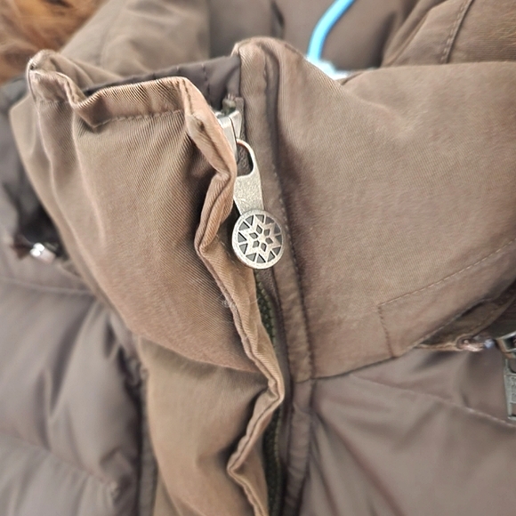 PYRENEX Halny down jacket in military green with fur, FR 40/US 6 - Picture 11 of 16